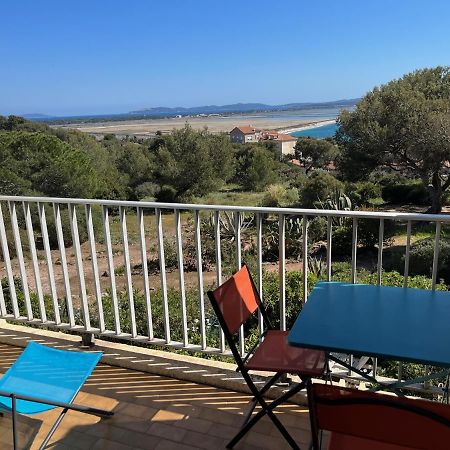 Appartement Hyeres - Costebelle Duplex Vue Mer Balcon Residence Privee Parking - Marie Caroline Exterior photo