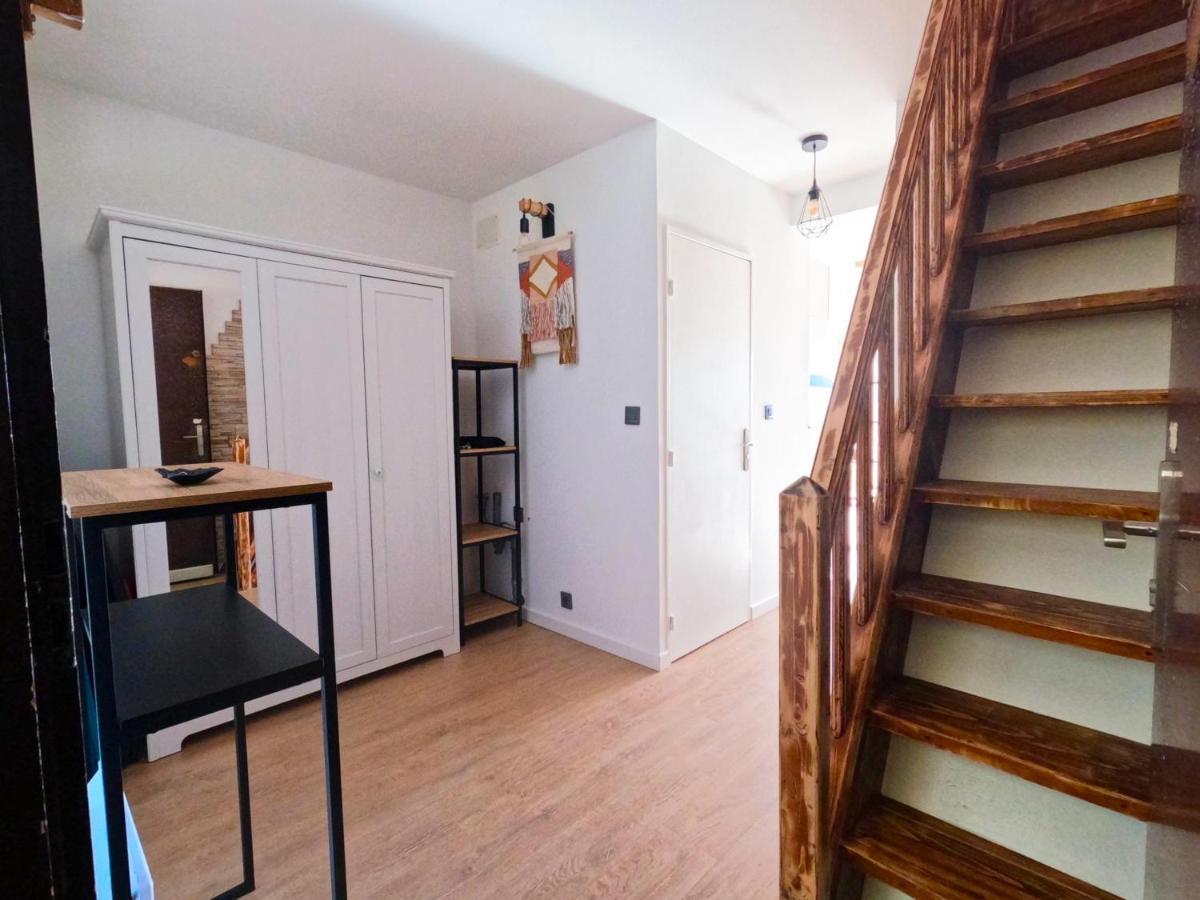 Appartement Hyeres - Costebelle Duplex Vue Mer Balcon Residence Privee Parking - Marie Caroline Exterior photo